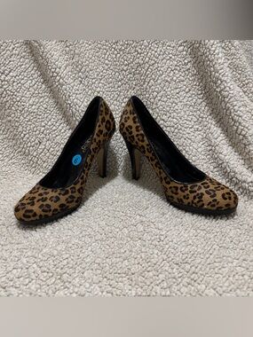 Franco Sarto Leopard Print Suede Pumps - Brown & Black